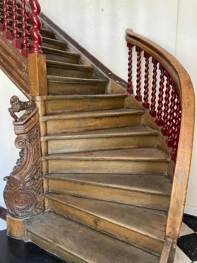 Le 25, Duplex Elegant Au Coeur Du Pietonnier Historique Apartment Намюр Екстериор снимка